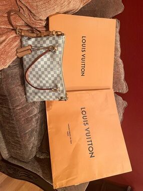 Louis Vuitton lymington